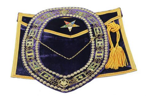 worthy patron collar.